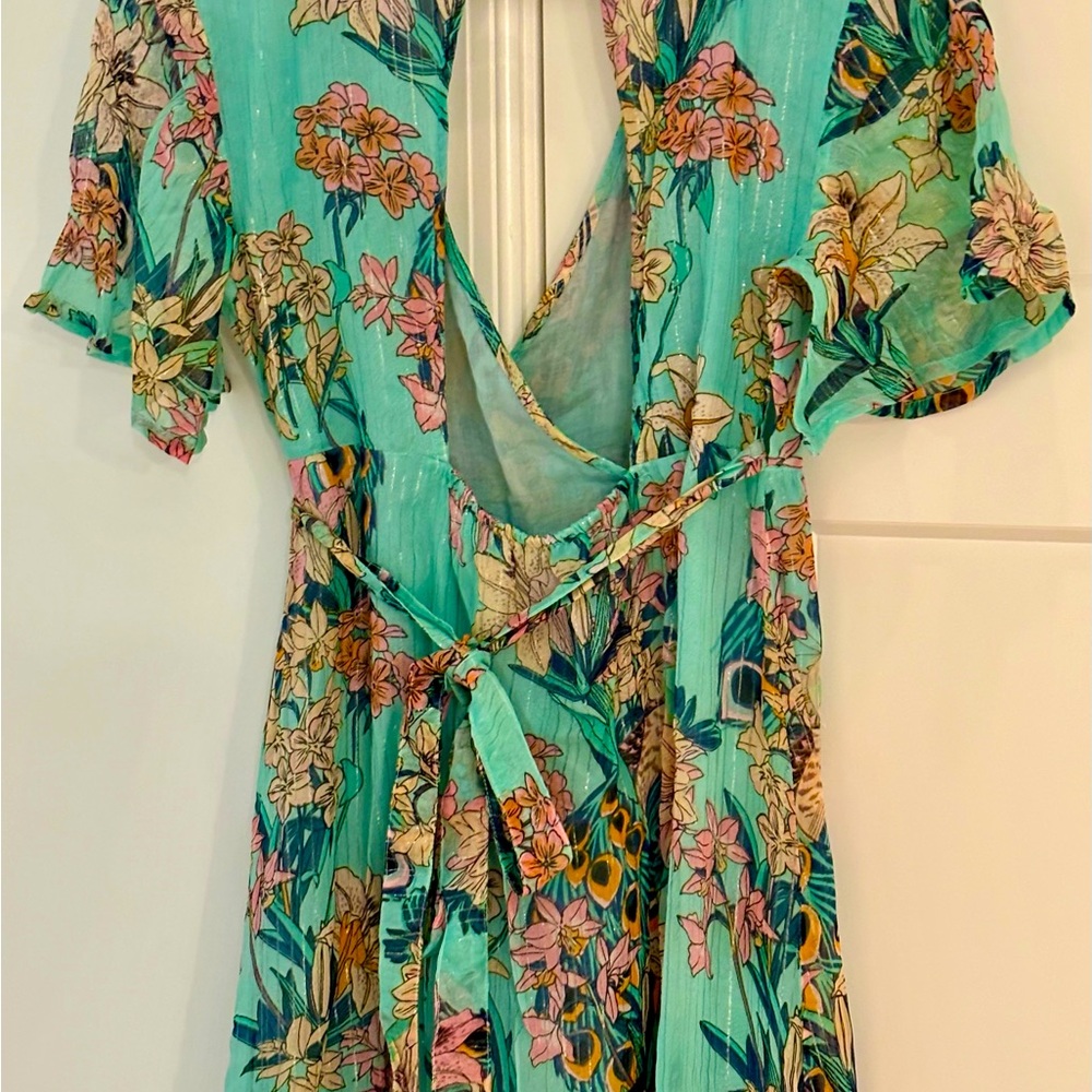 New. Free People website. (DISCOUNT: 3/$30) - Picture 11 of 11
